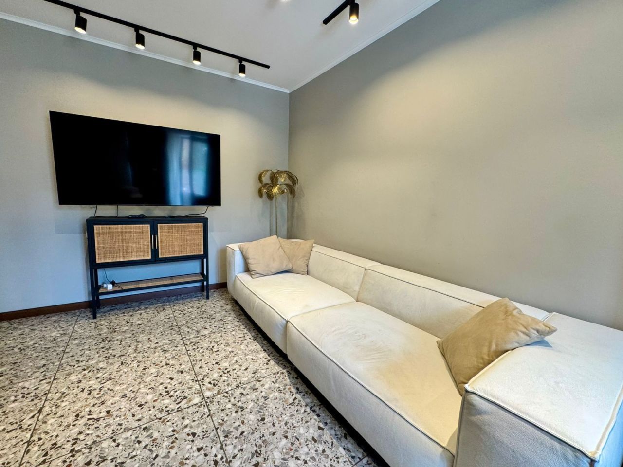 Wohnung in Tiflis, Georgien, 76 m² - Foto 1