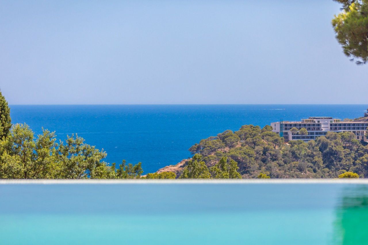 Casa en la Costa Brava, España, 597 m² - imagen 7