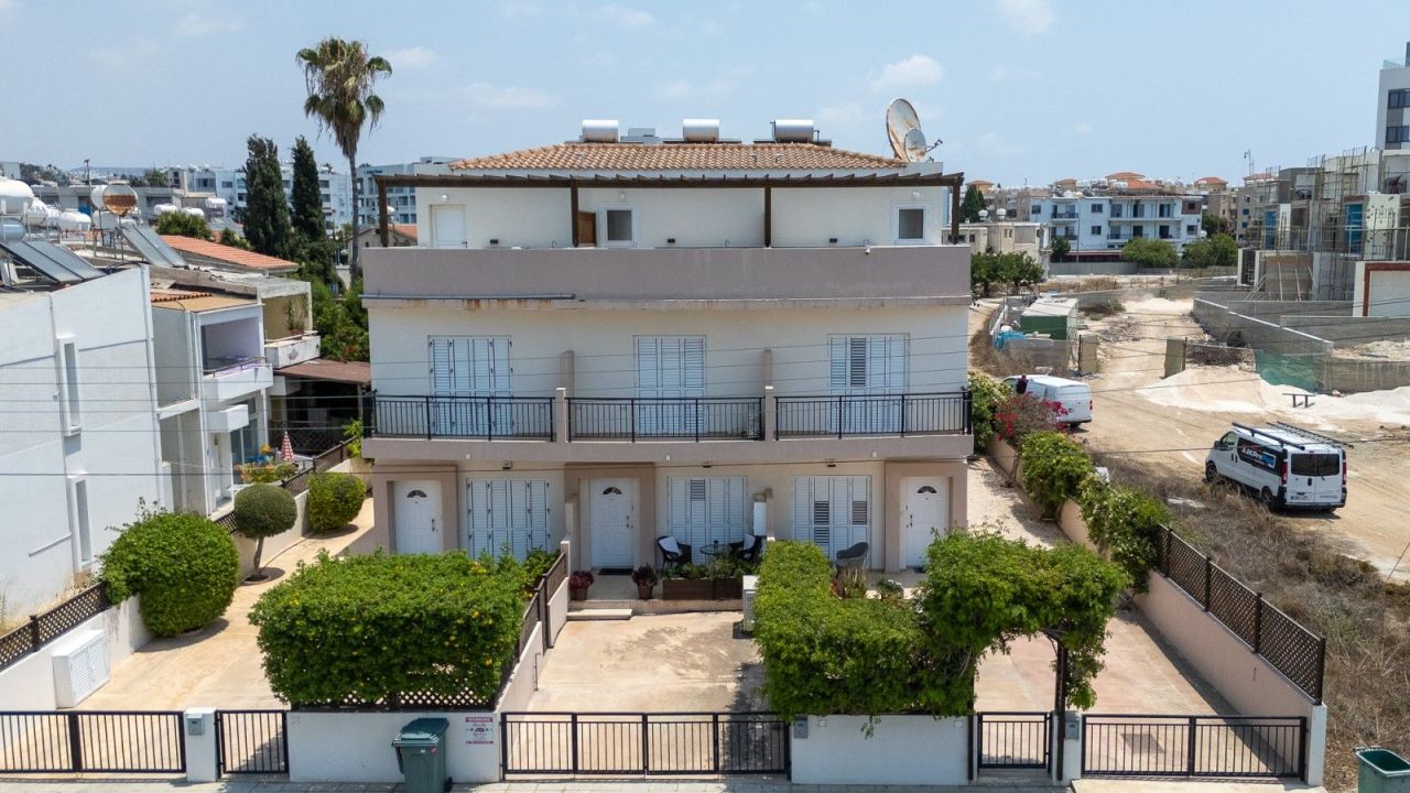 Townhouse in Paphos, Cyprus, 220 m² - picture 1
