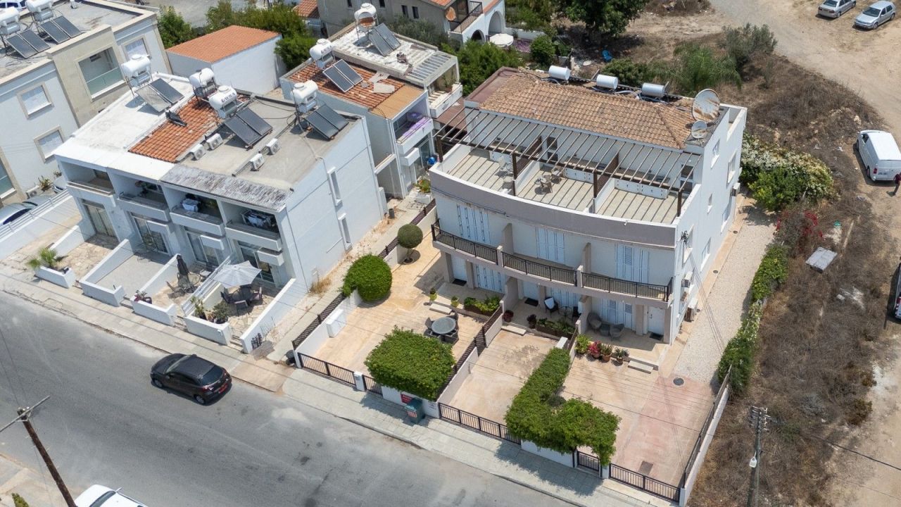 Townhouse a Paphos, Cipro, 220 m² - foto 15
