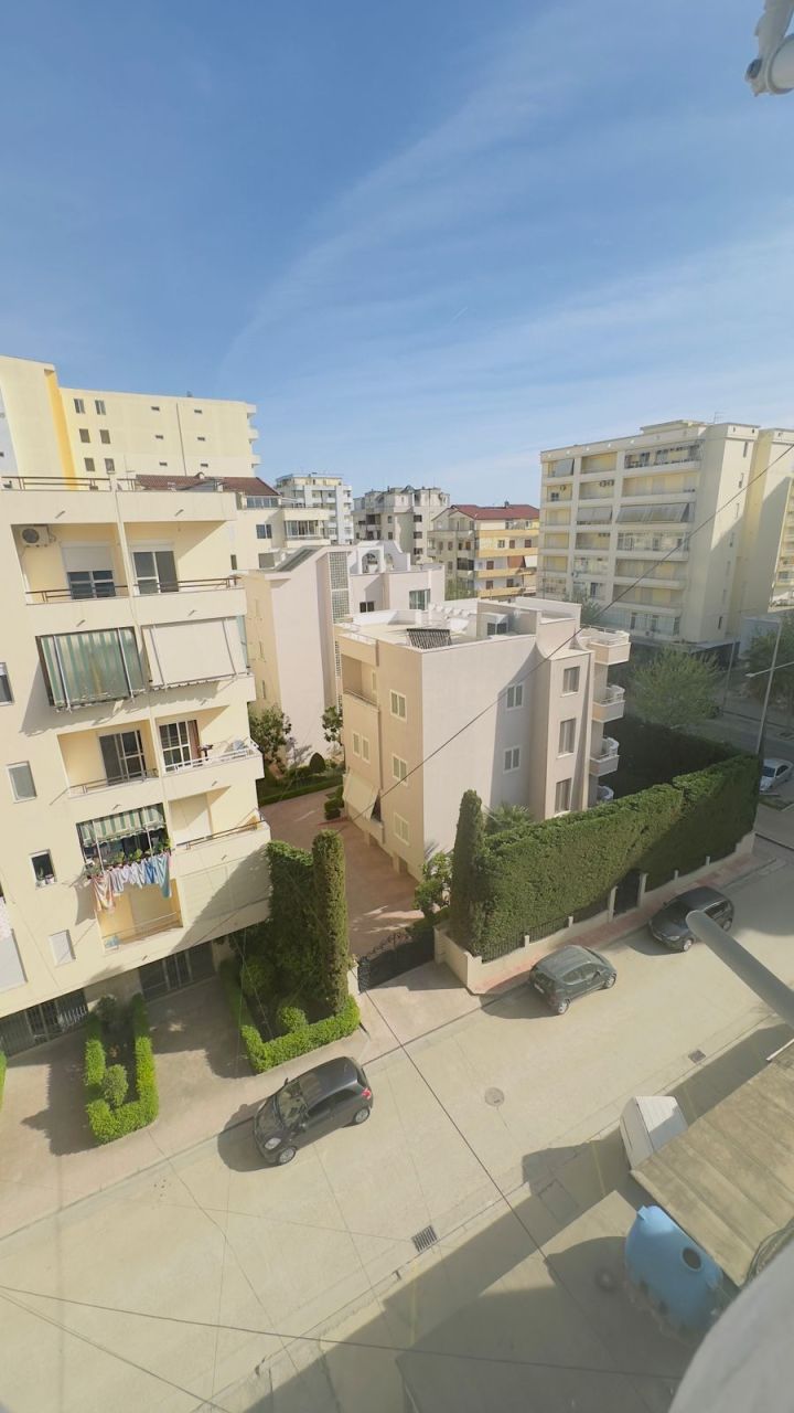 Piso en Durres, Albania, 40 m² - imagen 1