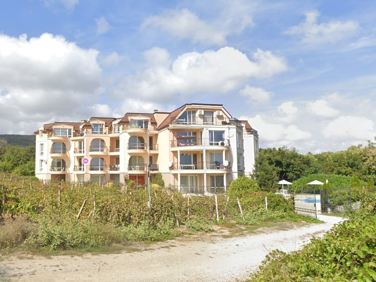 Piso en Obzor, Bulgaria, 68 m² - imagen 1