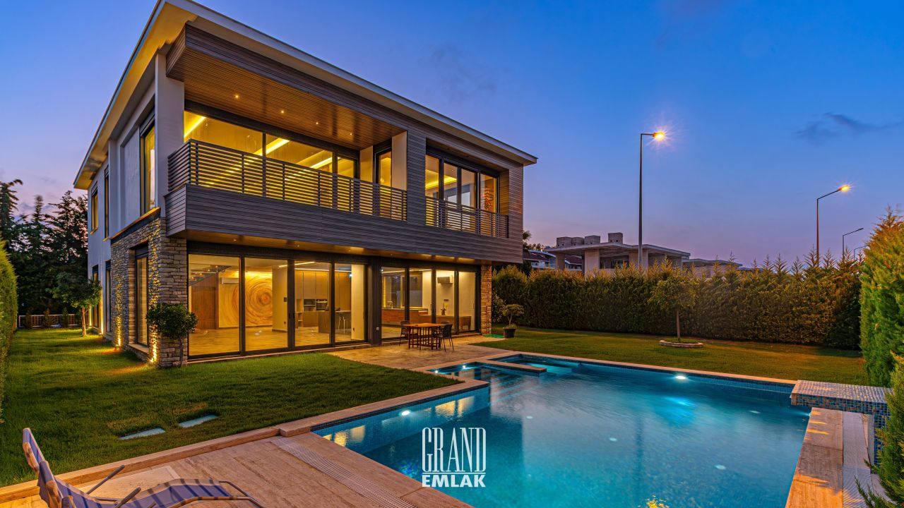 Villa en Antalya, Turquia, 192 m² - imagen 1