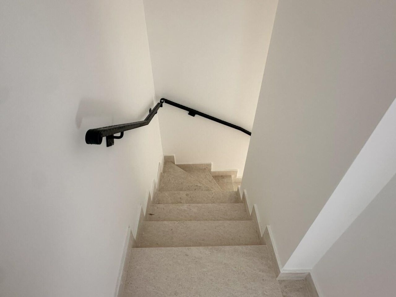 Flat in Dobrota, Montenegro, 76 m² - picture 8