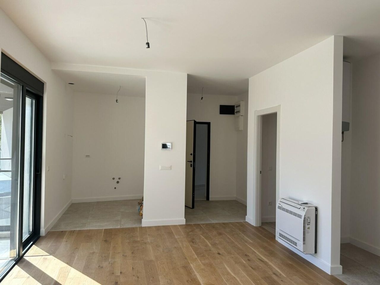 Flat in Dobrota, Montenegro, 76 m² - picture 13