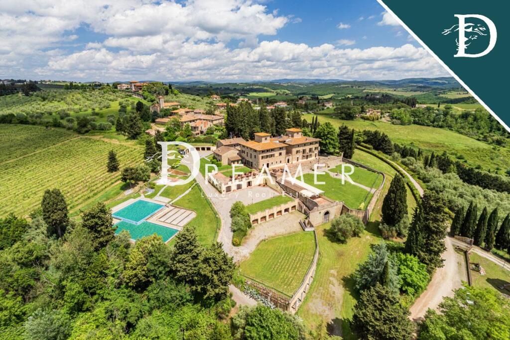 Villa Barberino Tavarnelle, Italy, 2 602.7 m² - picture 1