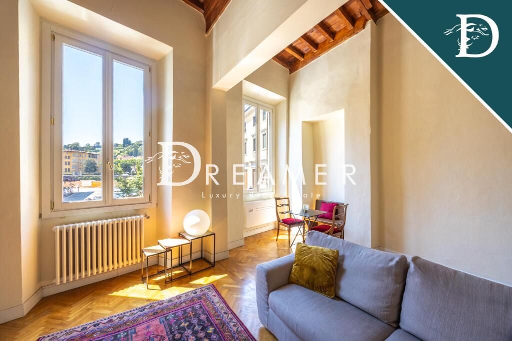 Appartement à Florence, Italie, 148.15 m² - image 1