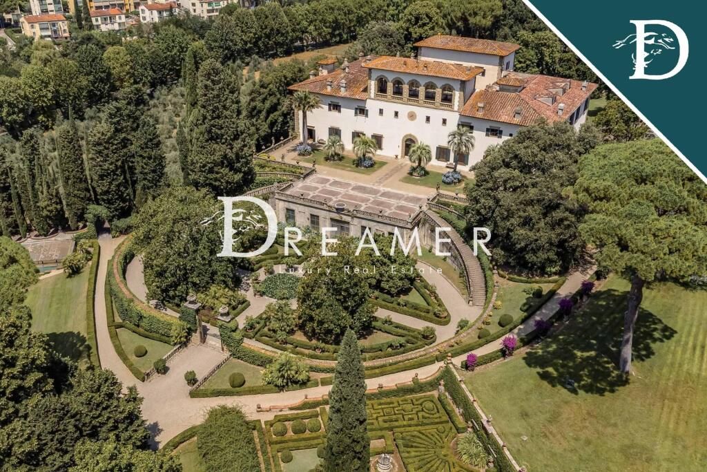 Villa en Florencia, Italia, 3 486.66 m² - imagen 1