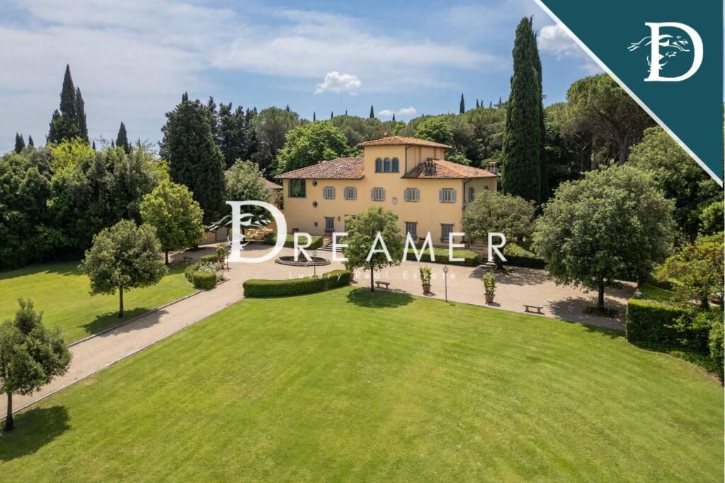 Villa Carmignano, Italien, 1 301.35 m² - Foto 1
