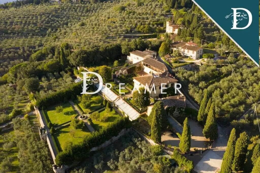 Villa in Florenz, Italien, 1 301.35 m² - Foto 1