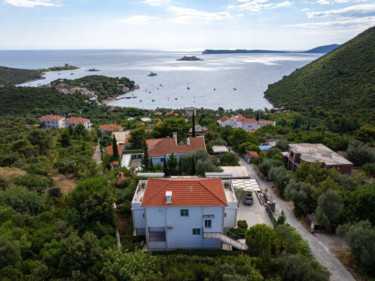 House in Herceg-Novi, Montenegro, 357 m² - picture 1