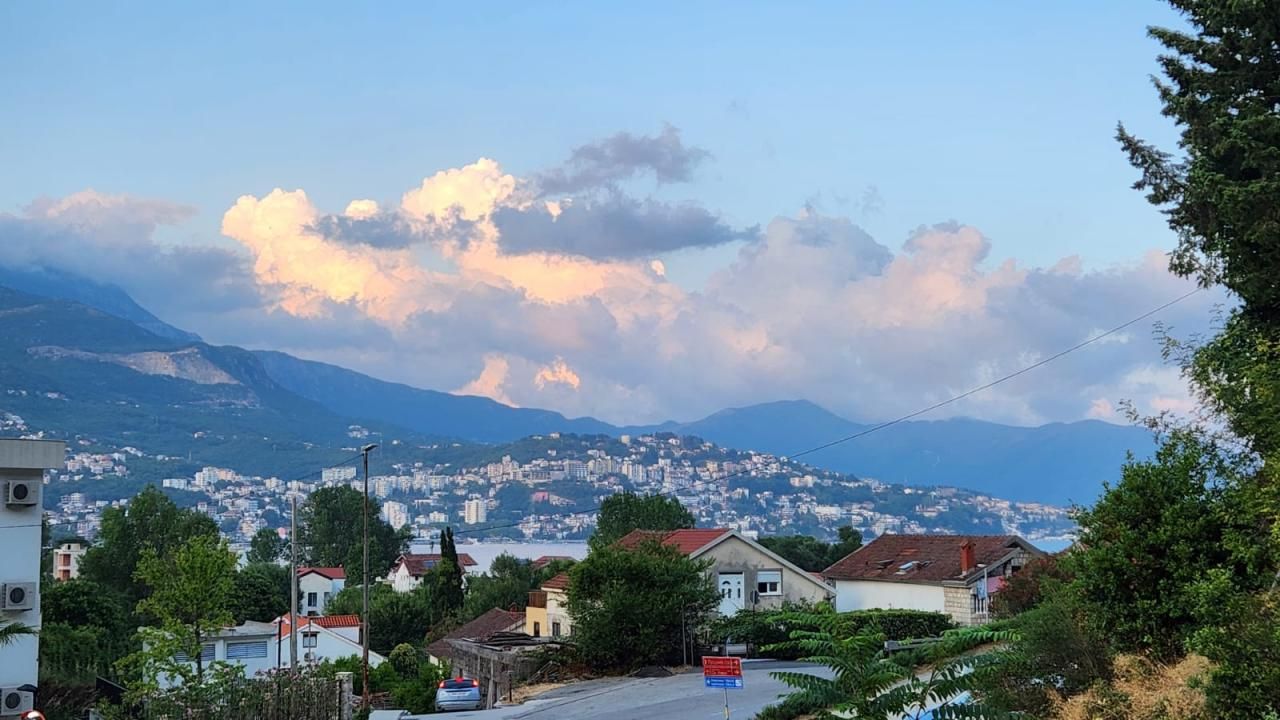 Piso en Igalo, Montenegro, 55 m² - imagen 1
