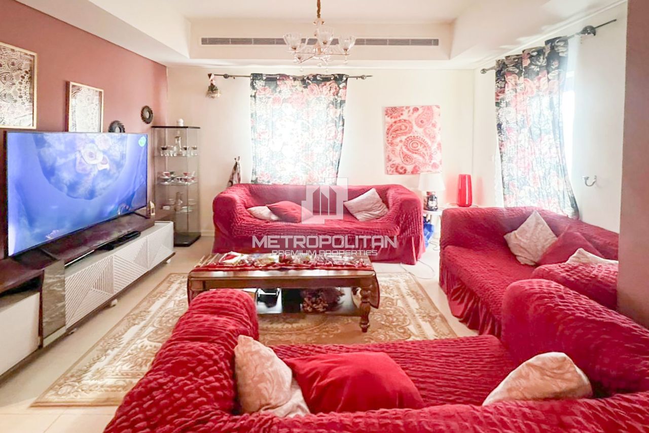 Maison urbaine à Dubaï, EAU, 224 m² - image 2