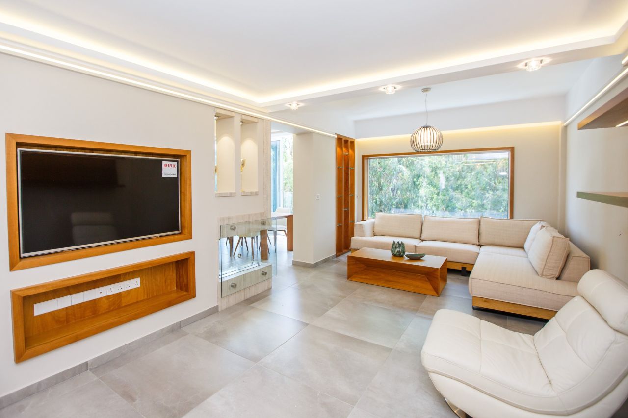 Apartment in Germasogeia, Cyprus - picture 1