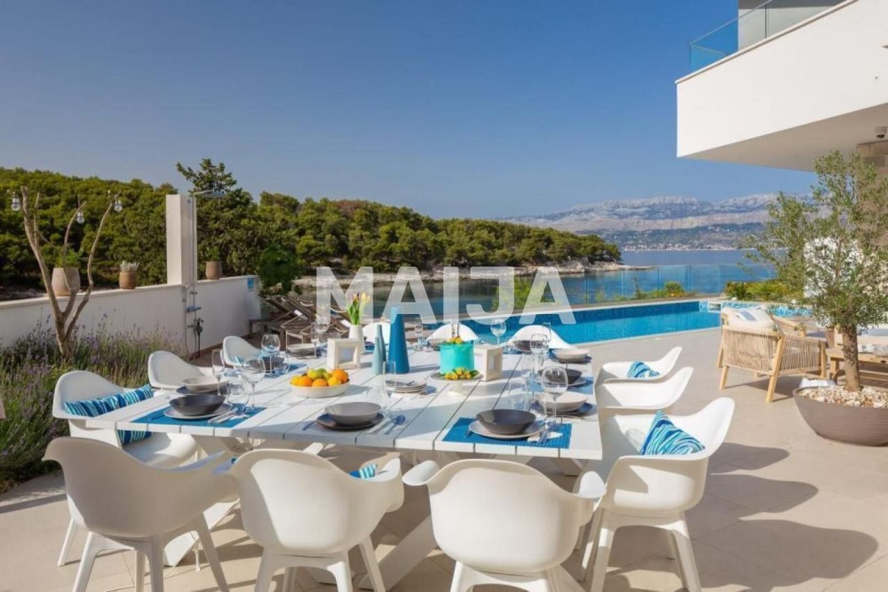 Villa à Split, Croatie, 300 m² - image 2