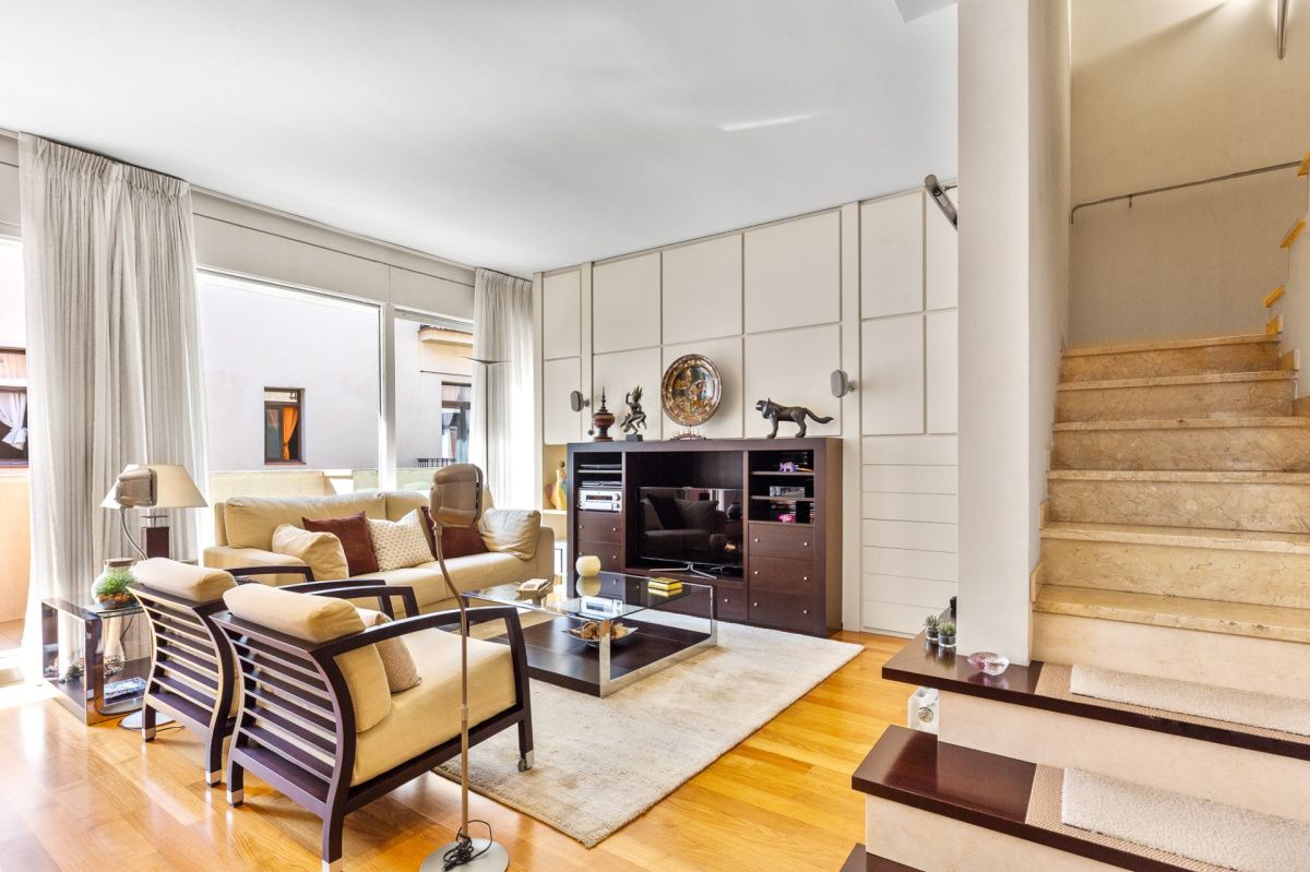 Casa en Barcelona, España, 262 m² - imagen 1