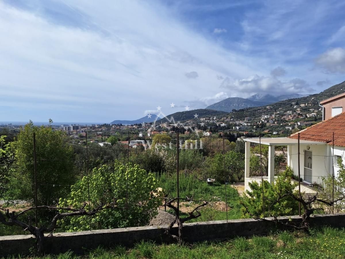 Haus in Bar, Montenegro, 80 m² - Foto 1