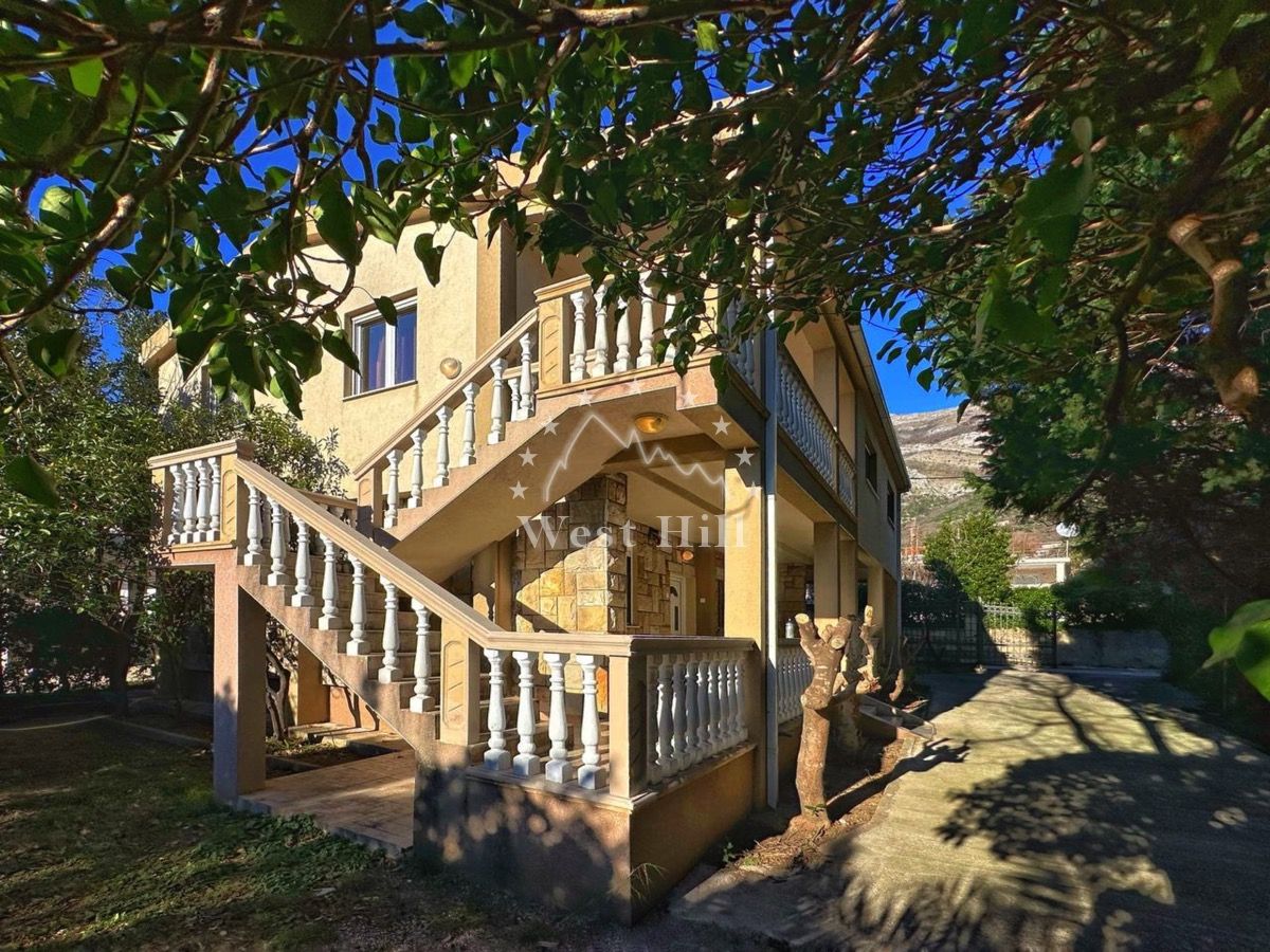 Maison à Sutomore, Monténégro, 150 m² - image 1