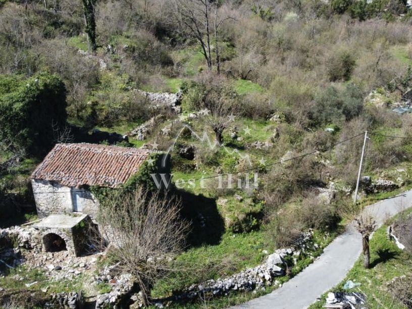 Haus in Virpazar, Montenegro, 85 m² - Foto 1