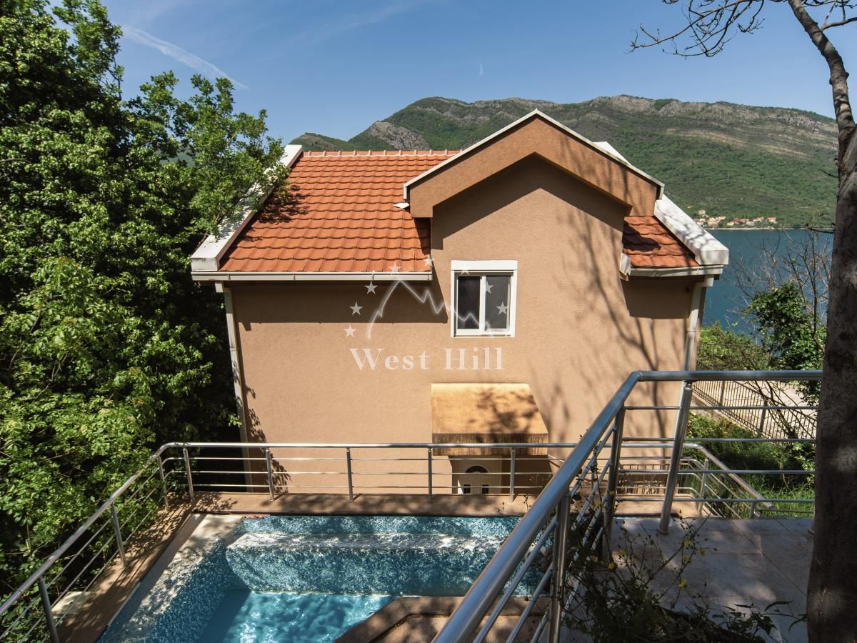 House in Lepetane, Montenegro, 199 m² - picture 2