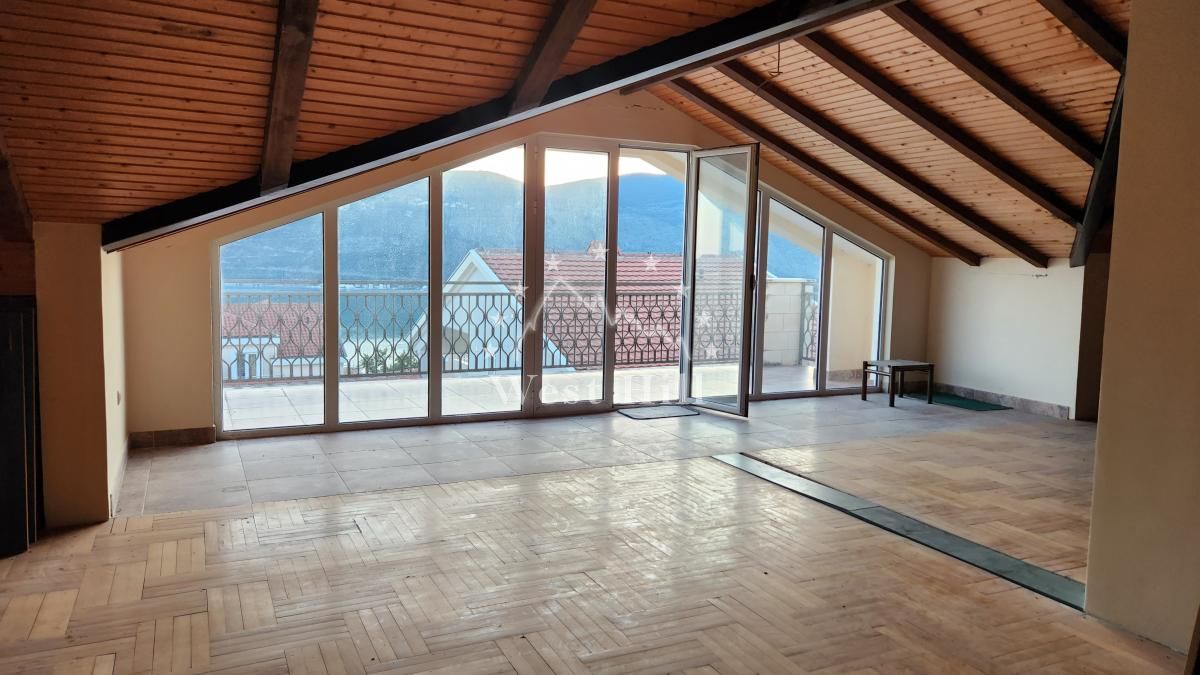 Casa en Herceg-Novi, Montenegro, 200 m² - imagen 6