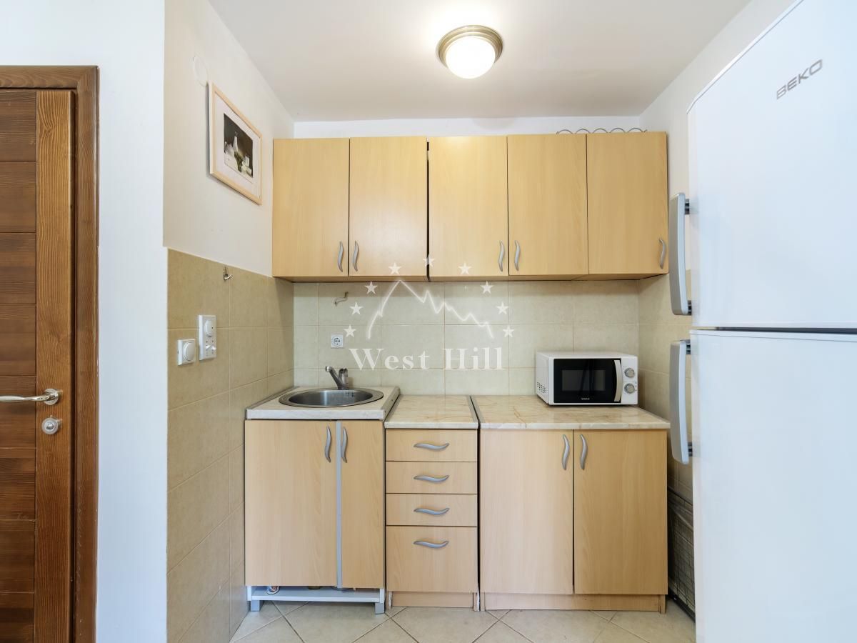 House in Lepetane, Montenegro, 199 m² - picture 9