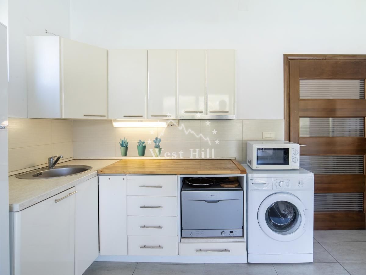 House in Lepetane, Montenegro, 199 m² - picture 12