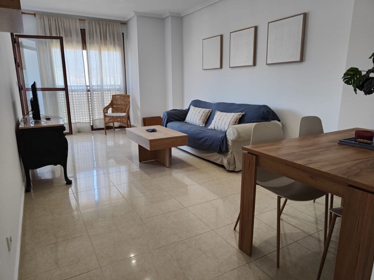 Apartamento en San Pedro del Pinatar, España, 82 m² - imagen 1