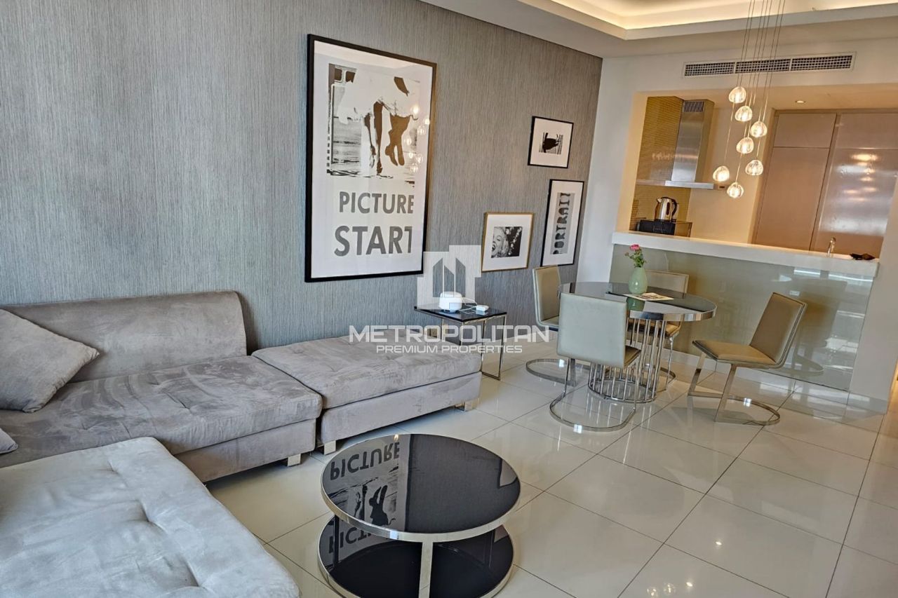 Apartment in Dubai, UAE, 98 m² - picture 1