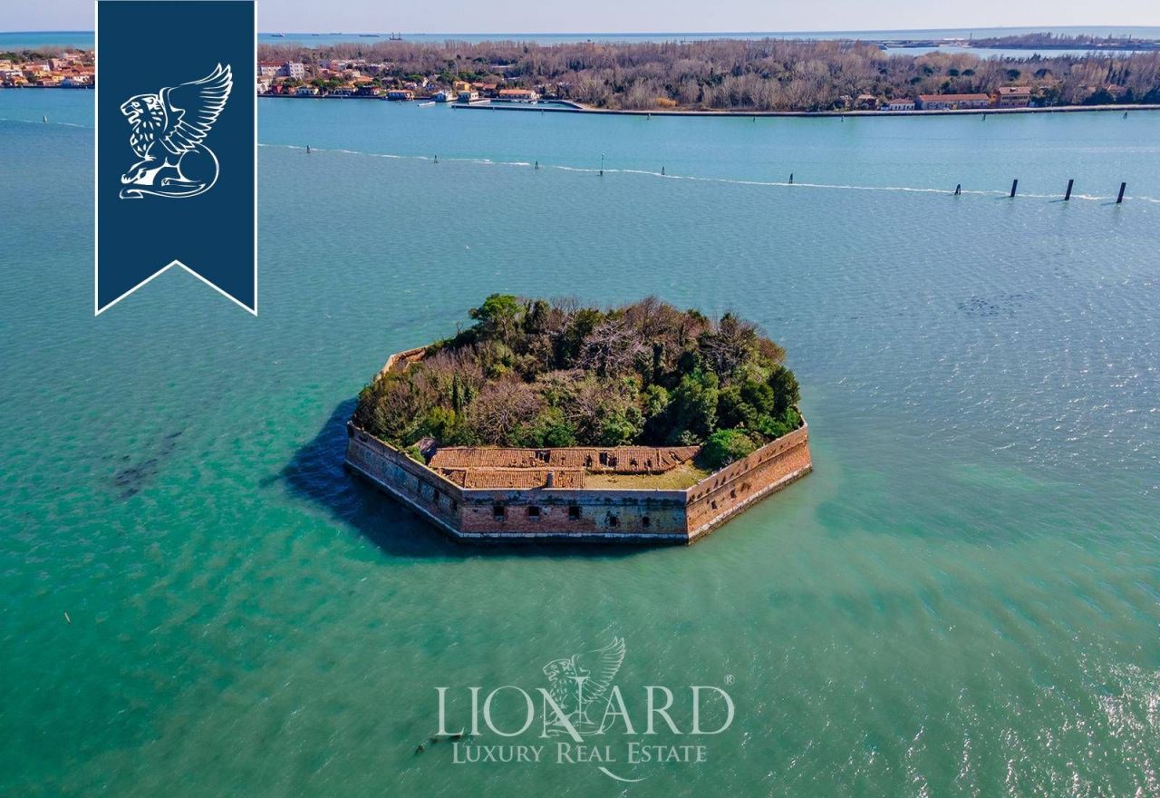 Villa à Venise, Italie, 2 400 m² - image 6