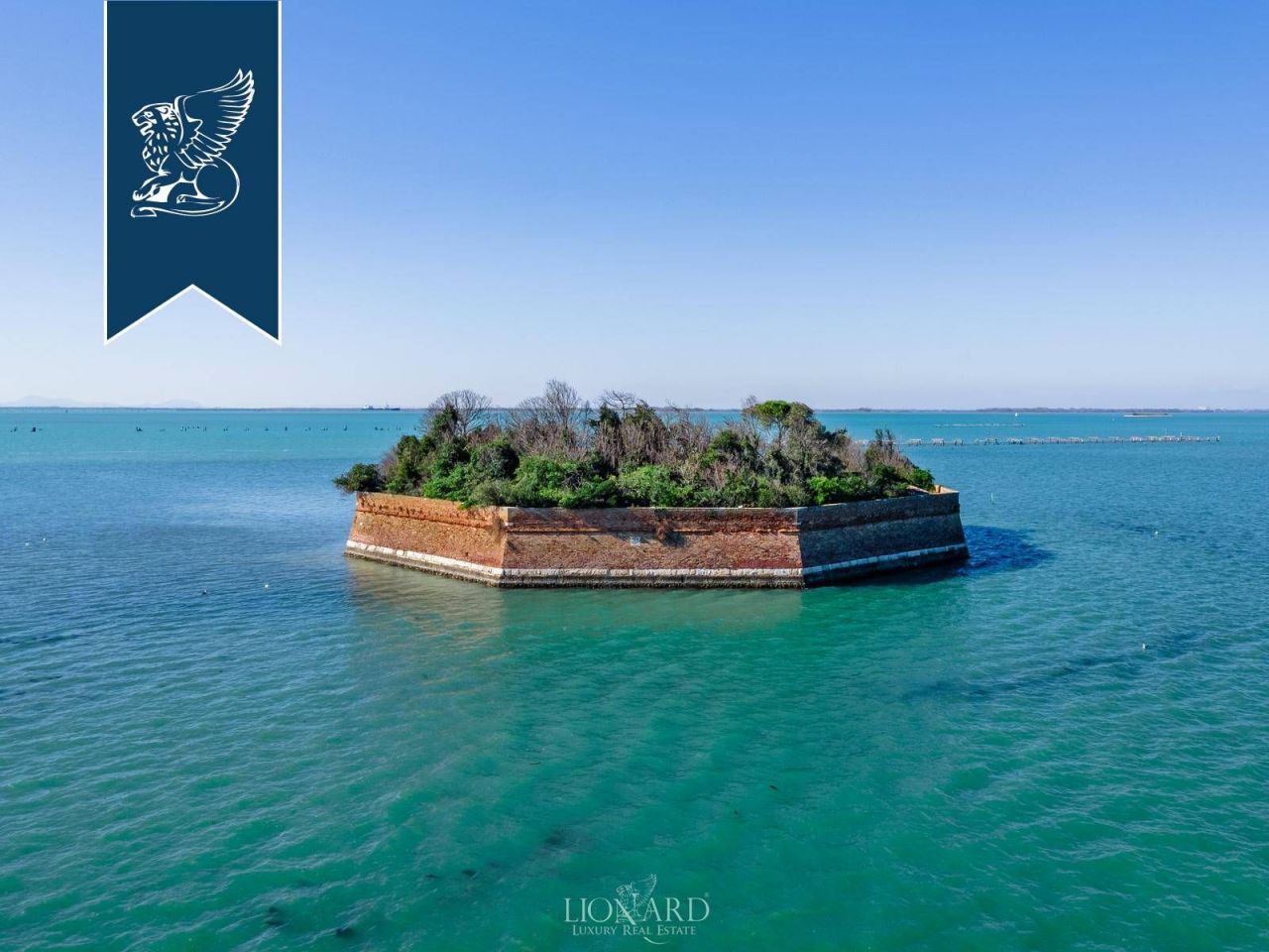 Villa à Venise, Italie, 2 400 m² - image 10