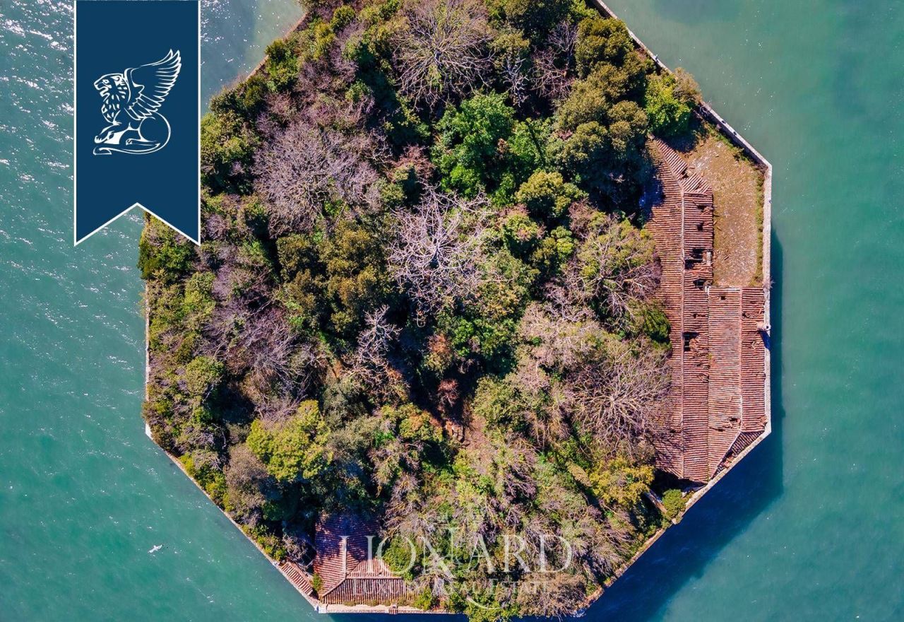 Villa à Venise, Italie, 2 400 m² - image 12