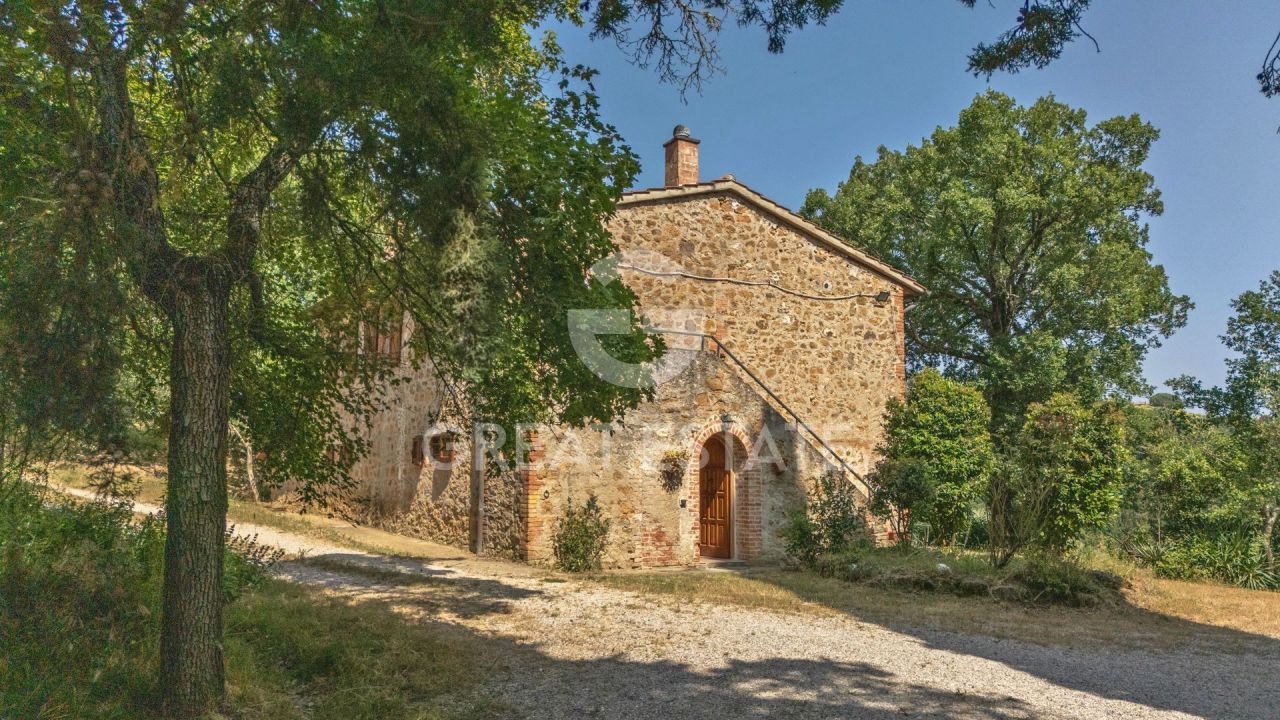 House in Torrita di Siena, Italy, 244 m² - picture 1