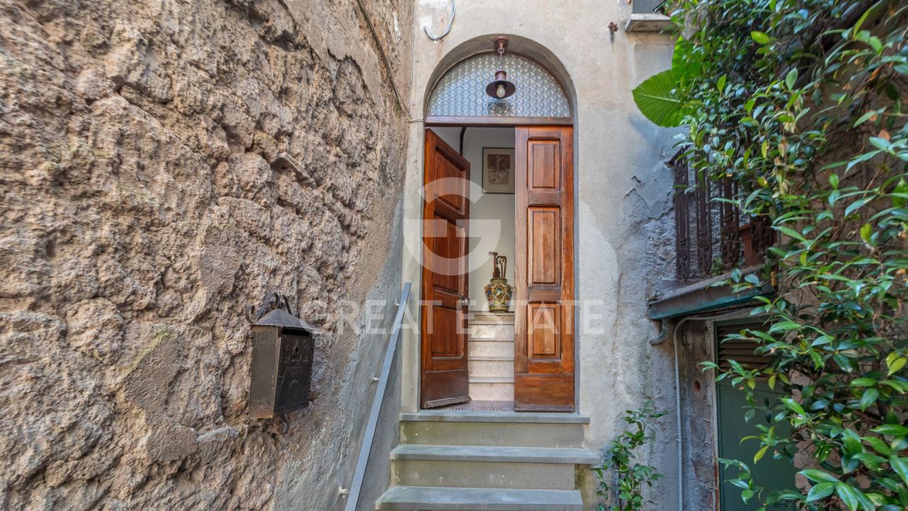 Apartment in Orvieto, Italy, 167.2 m² - picture 5