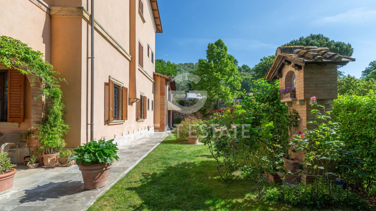 Maison à Cetona, Italie, 489.1 m² - image 7