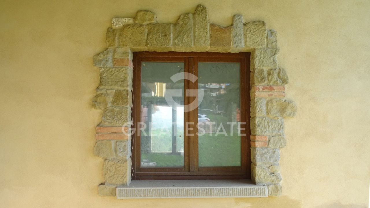 House in Arezzo, Italy, 464.4 m² - picture 14