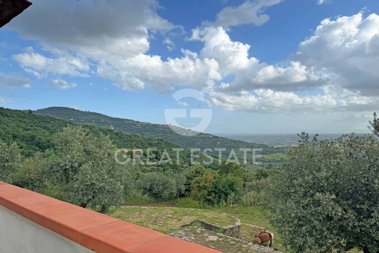 House in Cortona, Italy, 201.4 m² - picture 18