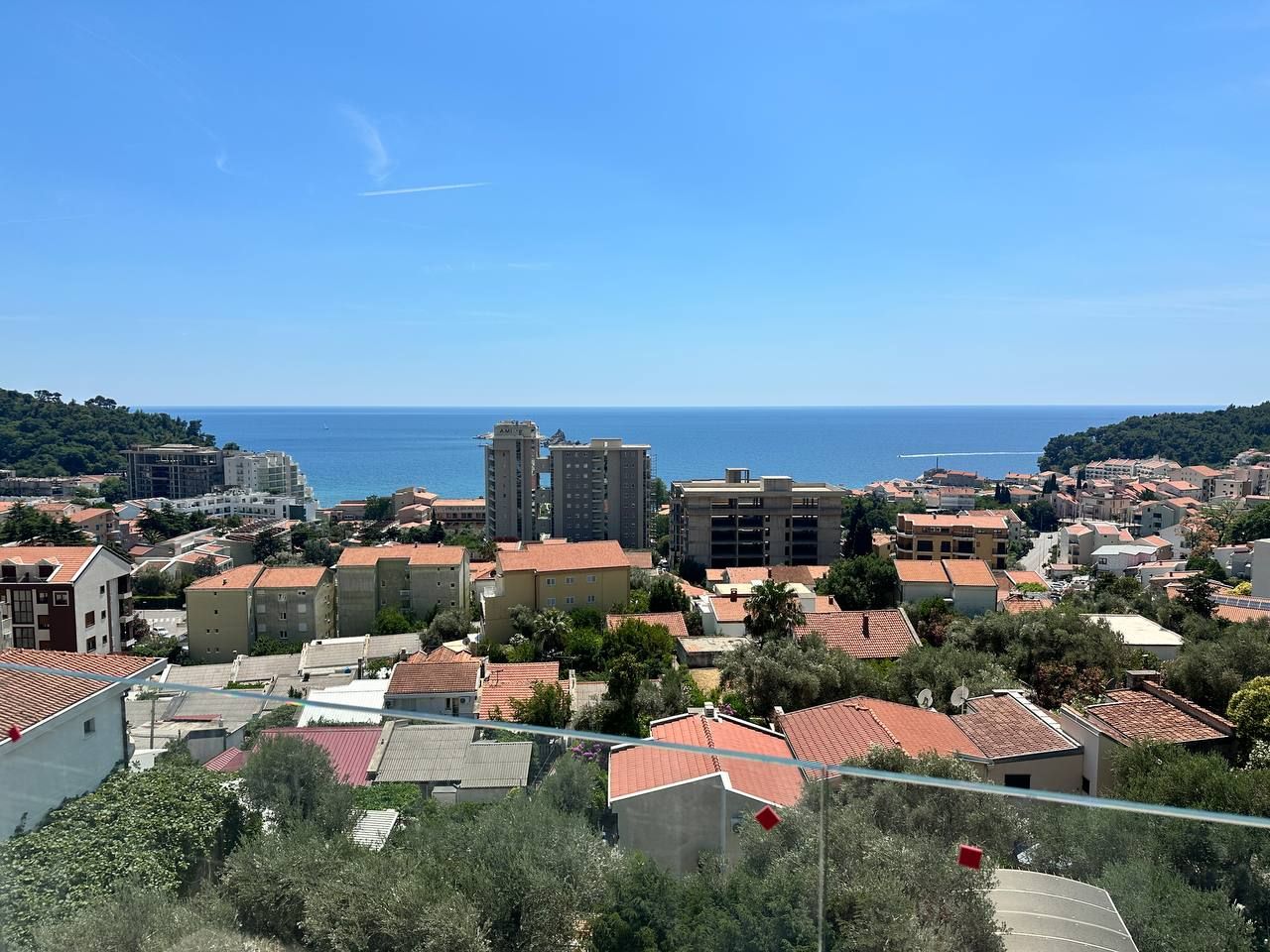 Appartement à Petrovac, Monténégro, 54.5 m² - image 1