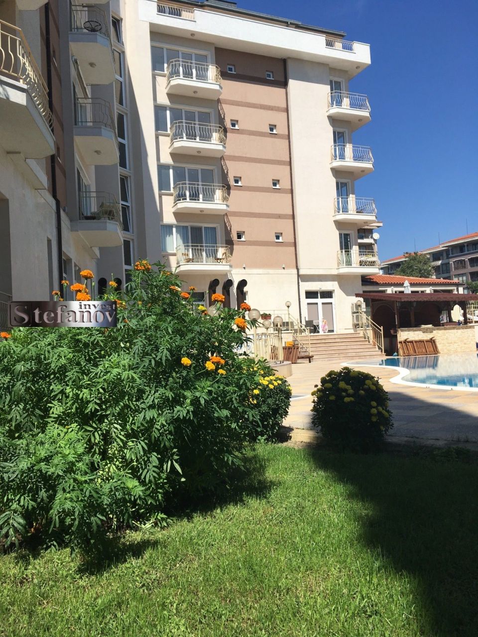 Piso en Santos Constantino y Elena, Bulgaria, 88 m² - imagen 1