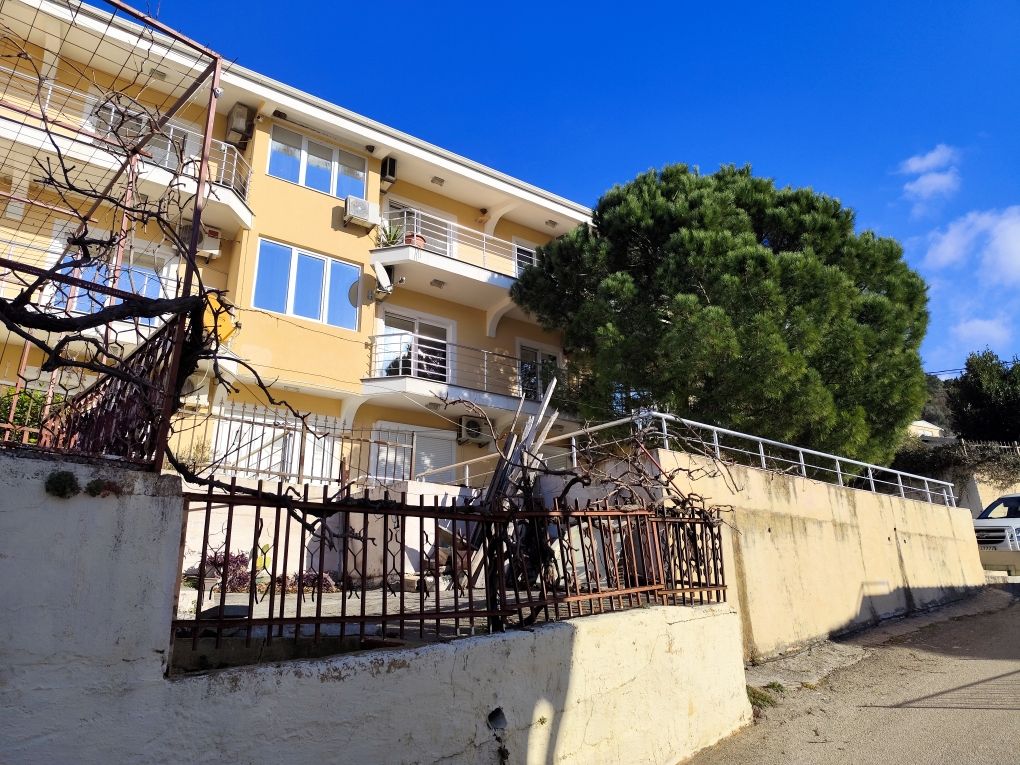 Flat in Sutomore, Montenegro, 66 m² - picture 1
