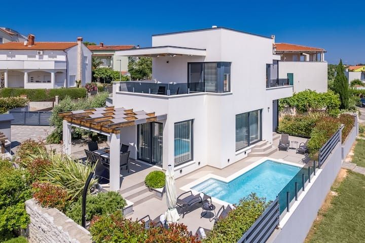 Villa Ližnjan, Croacia, 135 m² - imagen 1