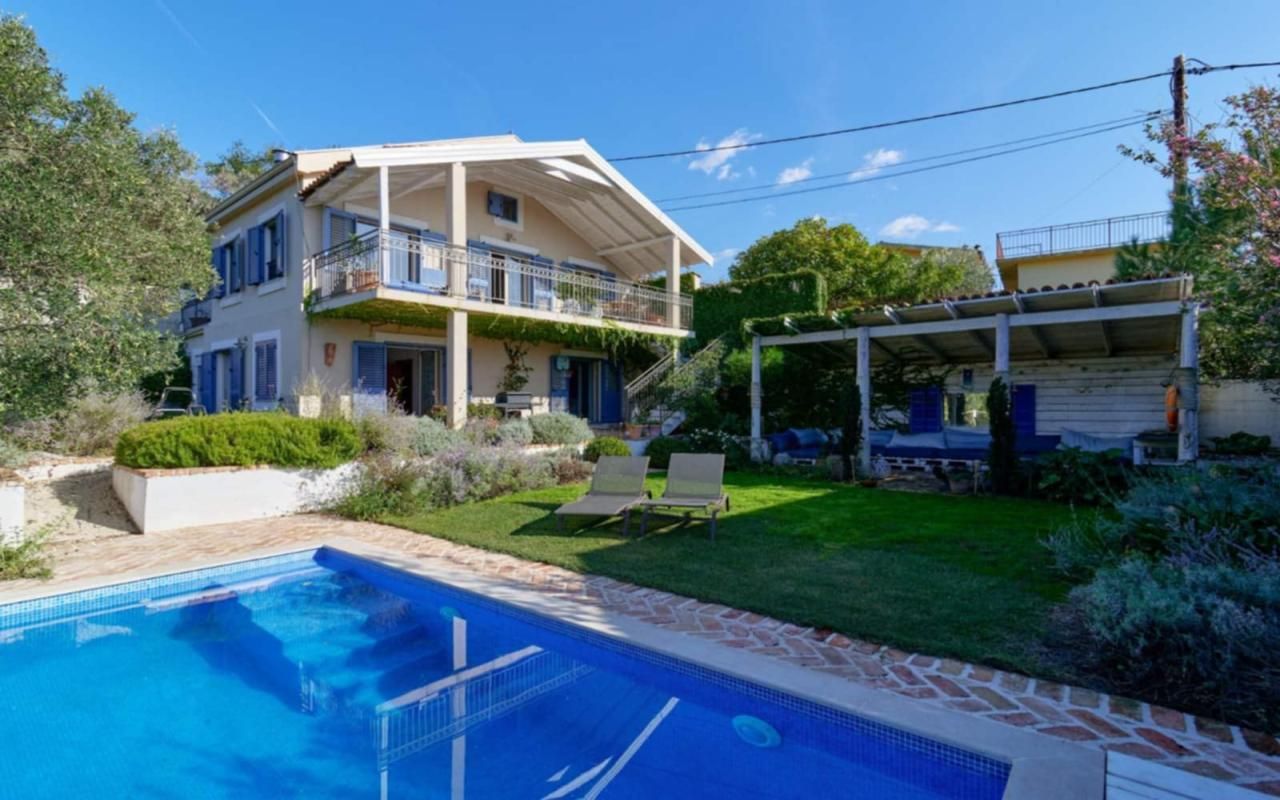 Haus in Kavač, Montenegro, 140 m² - Foto 1