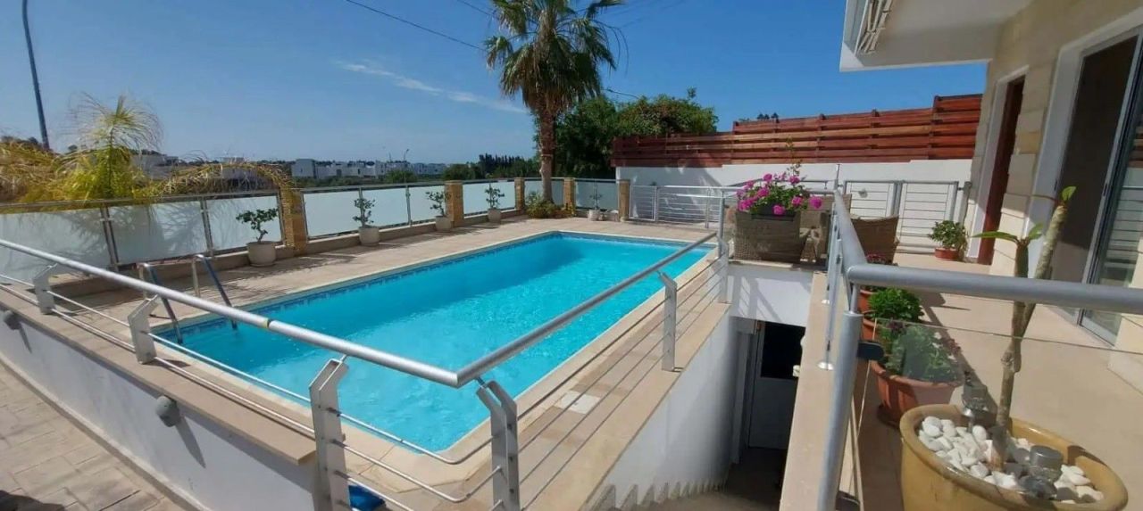 Villa à Paphos, Chypre, 86 m² - image 1