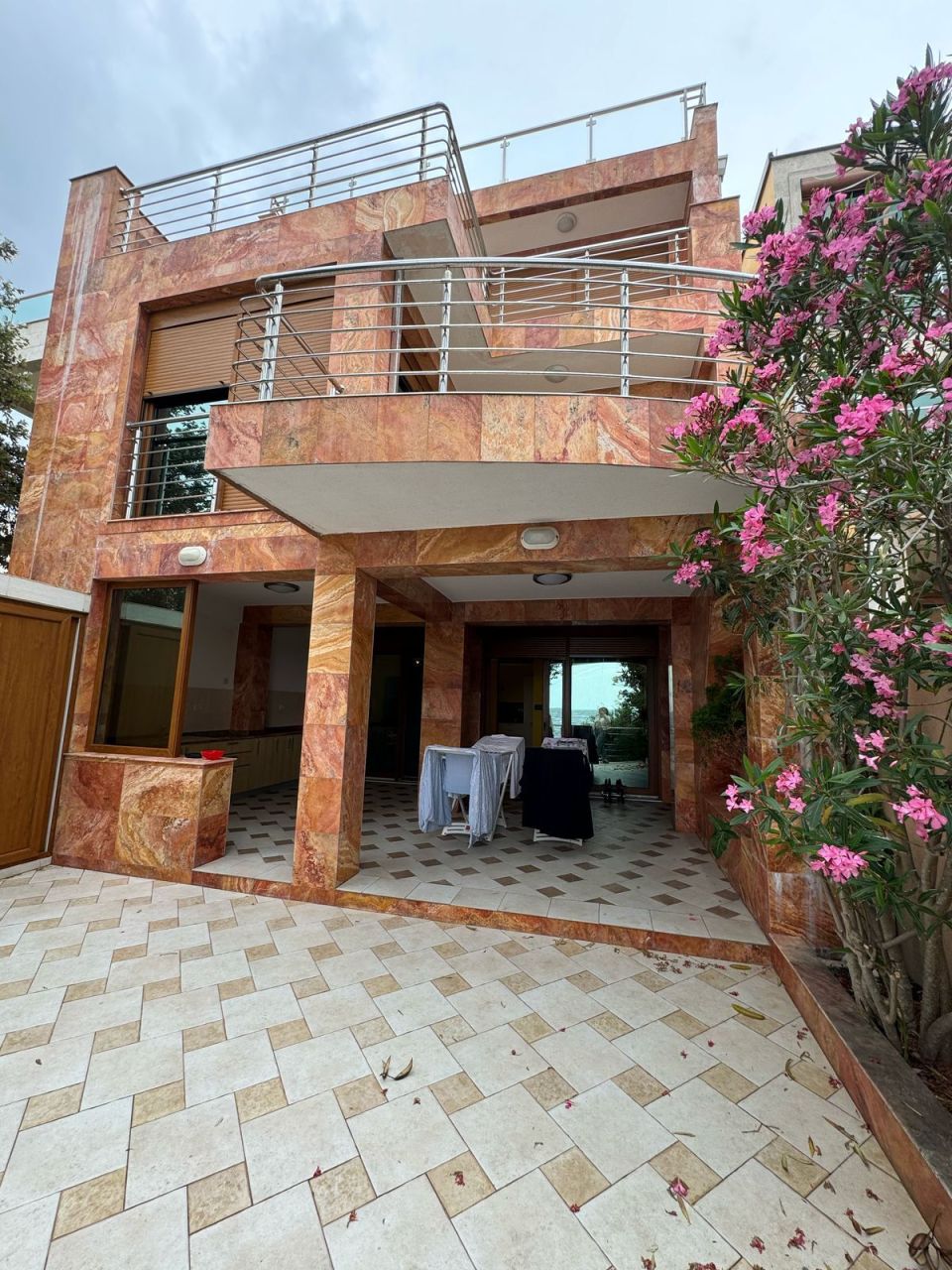 Villa in Utjeha, Montenegro, 282 m² - picture 1