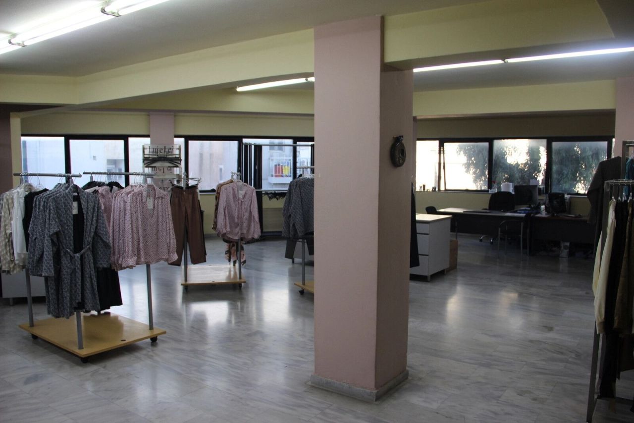 Biens commerciaux à Athènes, Grèce, 1 070 m² - image 2