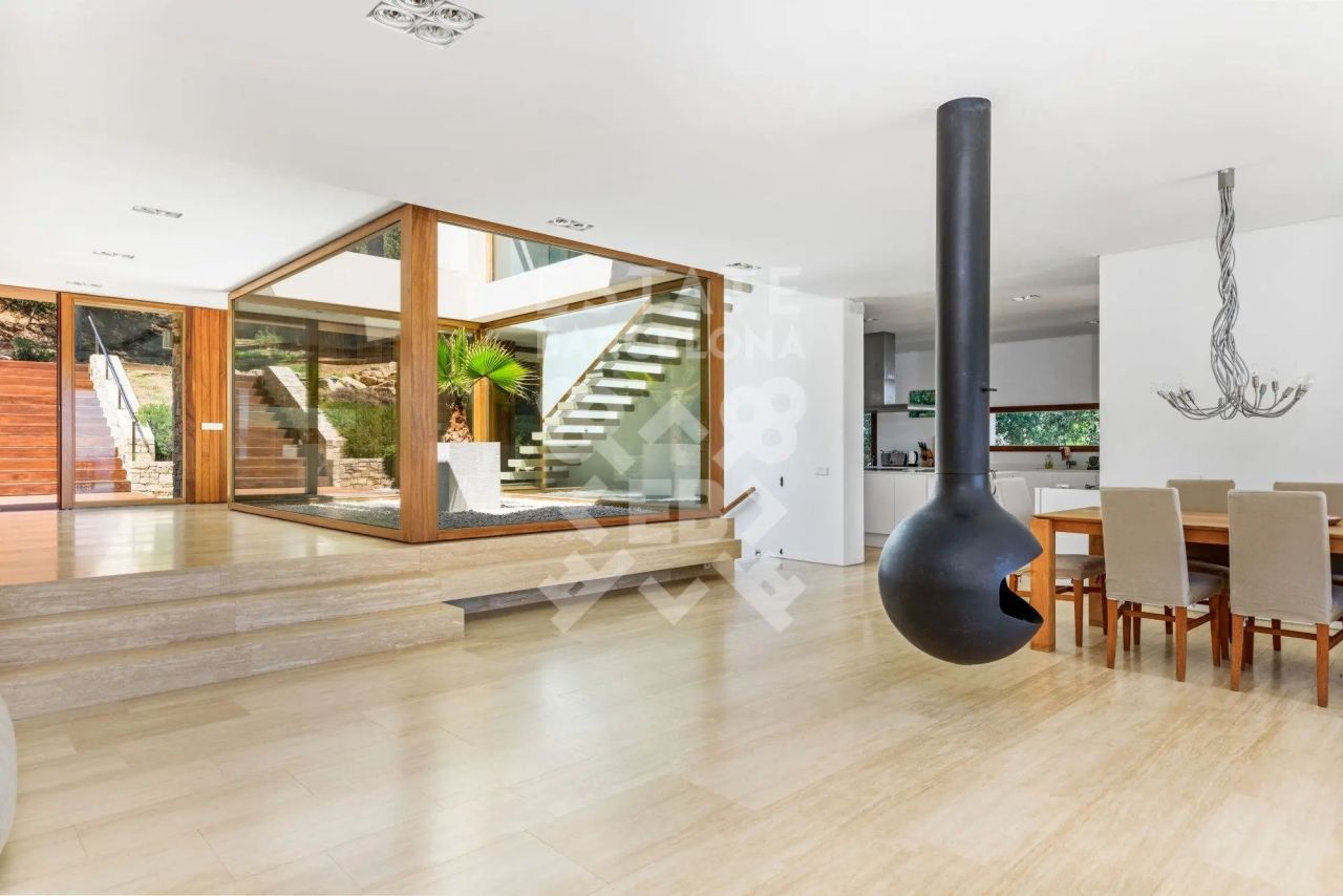 Villa à Begur, Espagne, 597 m² - image 7