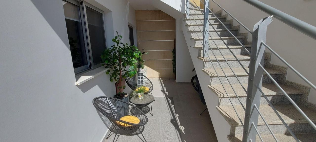 Apartment in Geroskipou, Cyprus - picture 1