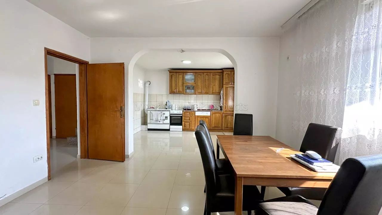Haus in Bar, Montenegro, 250 m² - Foto 4