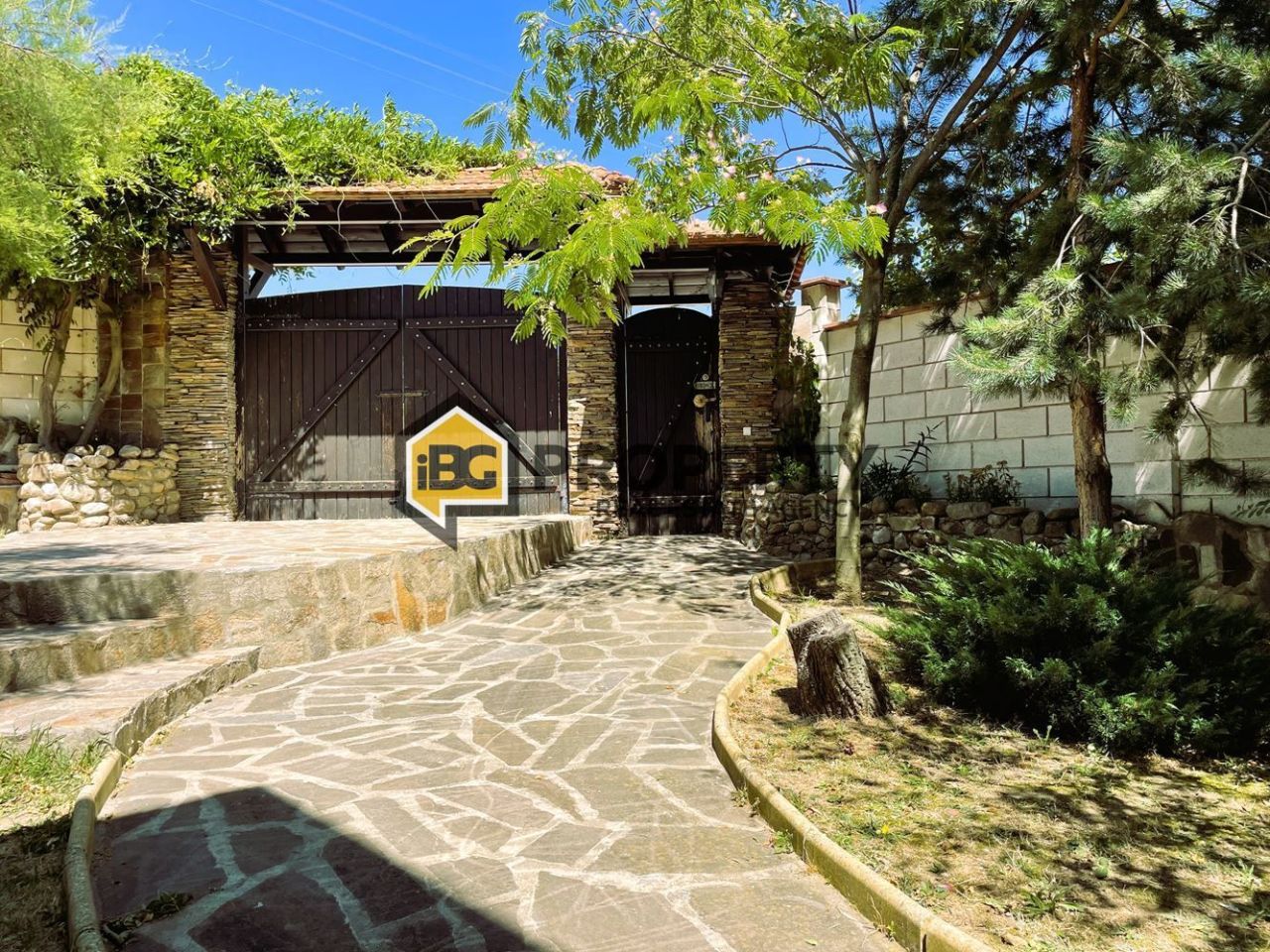 Maison à Byala, Bulgarie, 329 m² - image 2