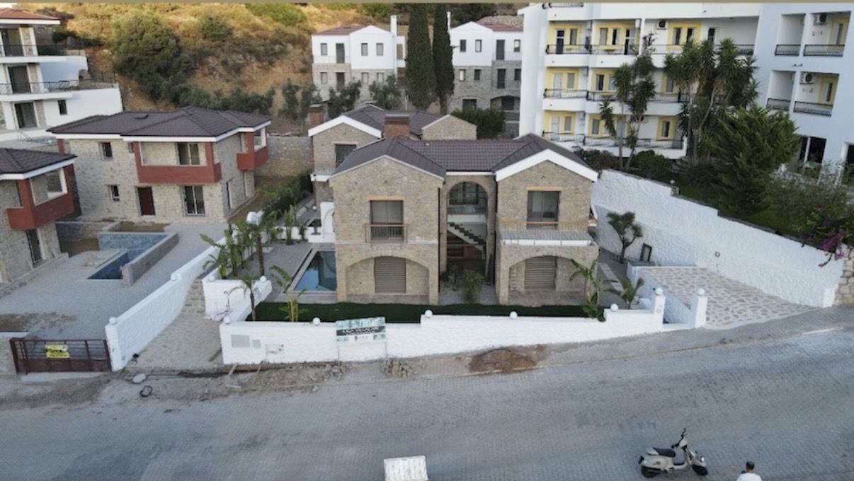 Villa à Datça, Turquie, 120 m² - image 1
